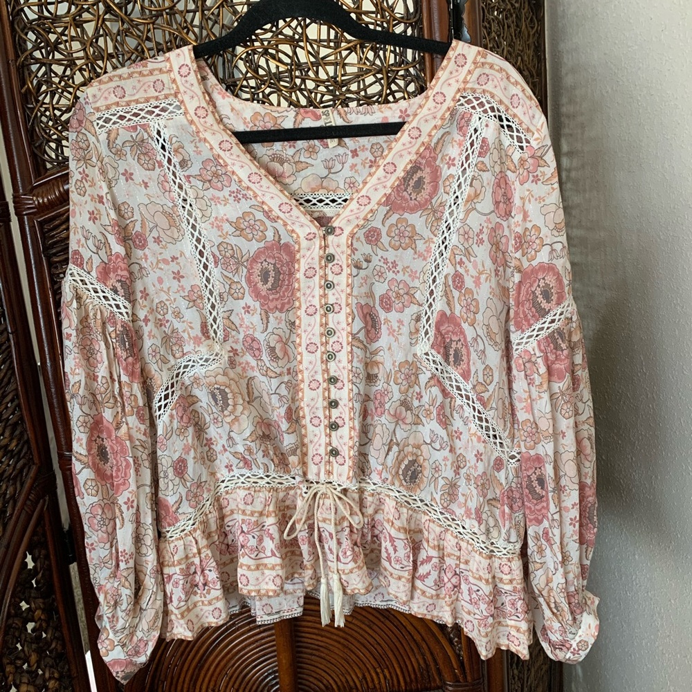 Spell and the Gypsy Zahara blouse 🦄